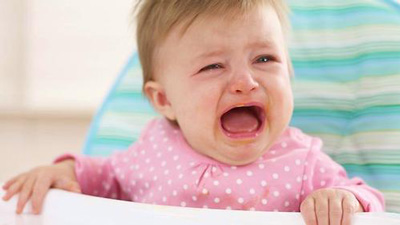 علت گریه نوزاد در خواب