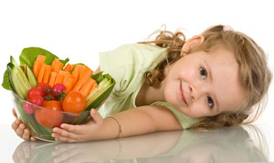 غذاهای مفید برای کم خونی کودکان,غذاهای آهن دار,درمان کم خونی در کودکان با تغذیه