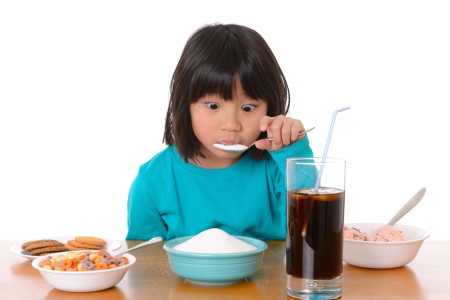 اقداماتی برای کاهش مصرف قند و شکر در غذای کودکان