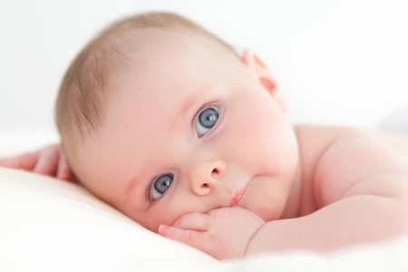 نوزاد هفت ماهه,مراقبتهای لازم درمورد نوزاد هفت ماهه,دانستیهای نوزاد هفت ماهه