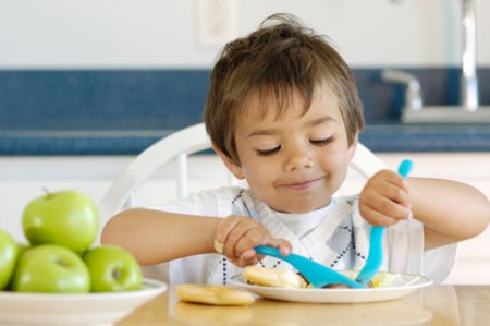 توصیه‌هایی برای کاهش چربی در رژیم غذایی کودکان
